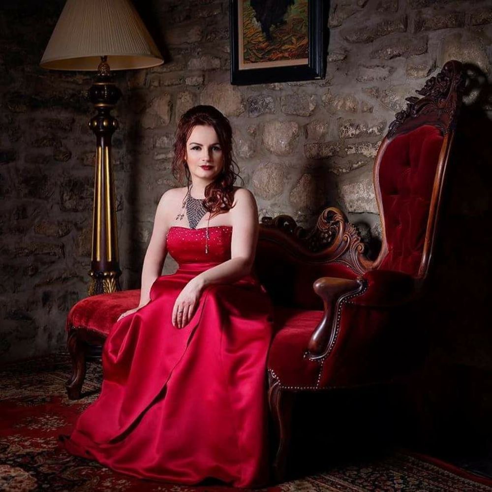 Meet your Posher, Nadia